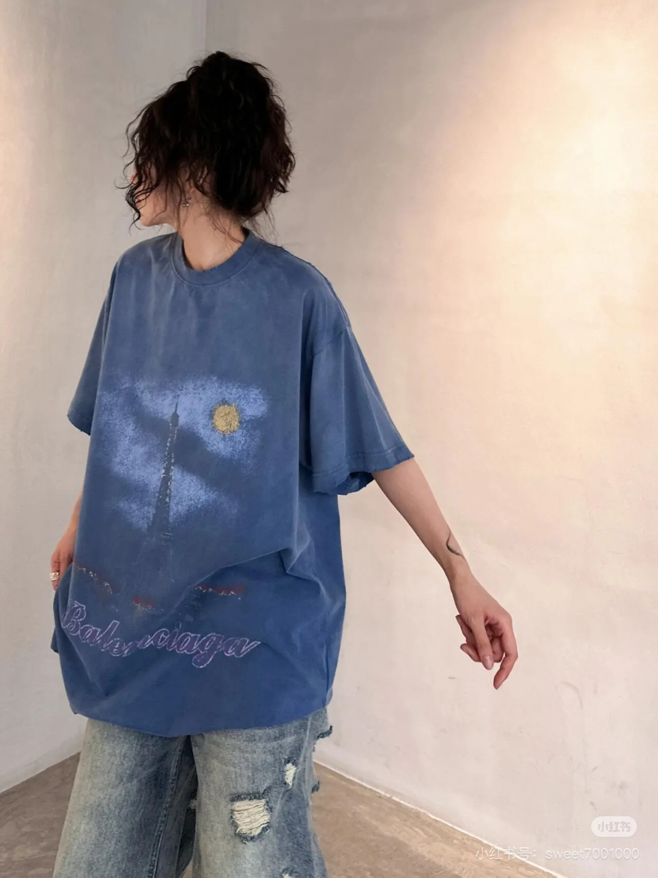 # Balenciaga/ # T Same Style